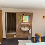 Gaestehaus Kleinheinz Apartamento *
